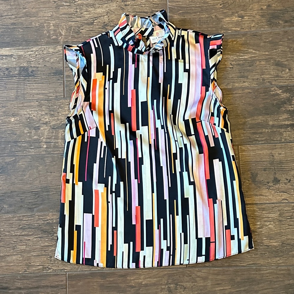 Julie Brown, size 6, sleeveless multicolored top